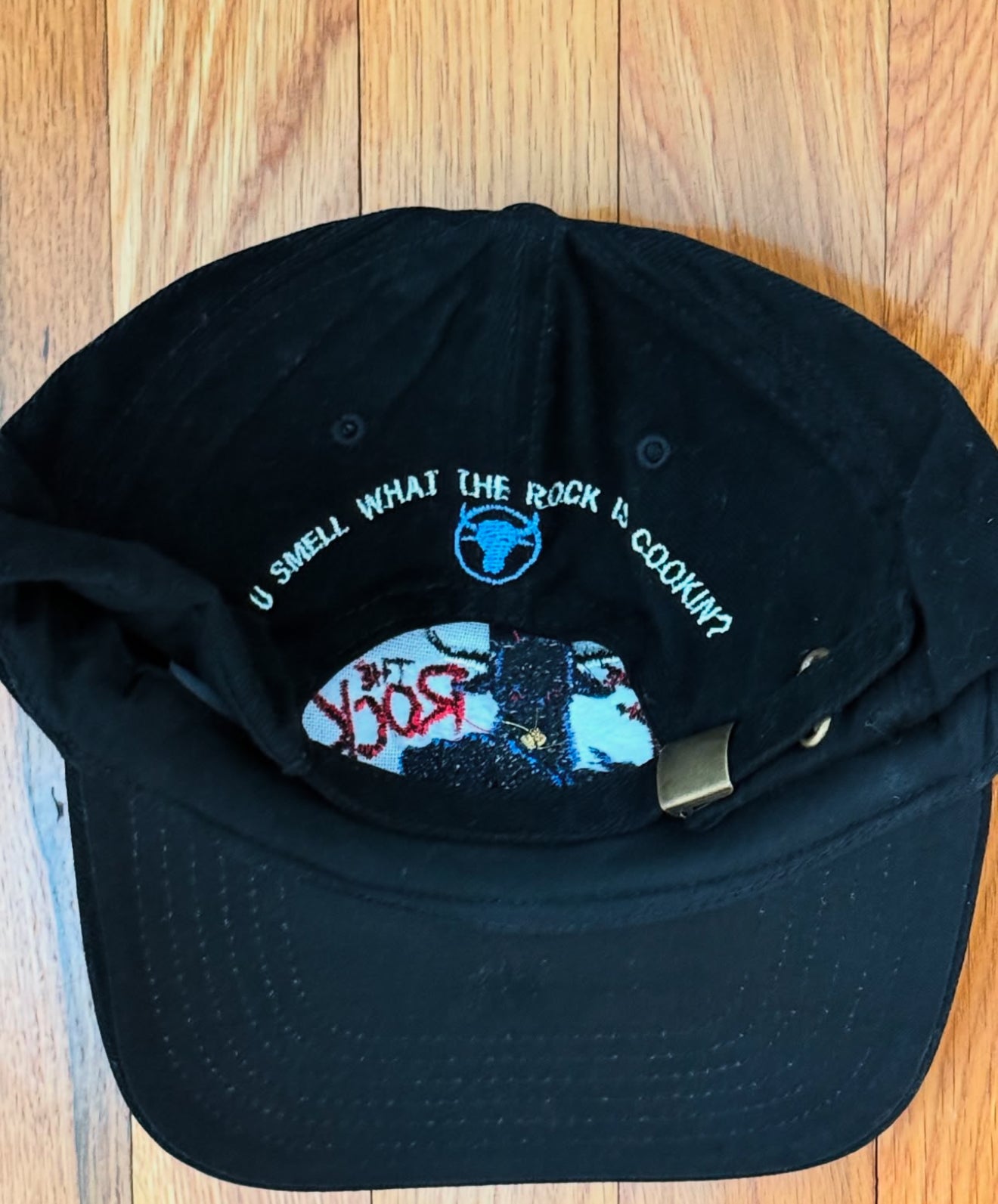 WWF 1999 The Rock Hat